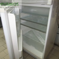 Ψυγείο οικιακό sharp frost free