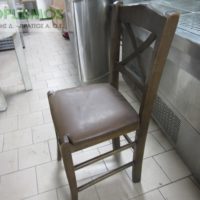 Καρέκλα ξύλινη καφέ