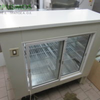 Ψυγείο βιτρίνα κουρμπαριστή