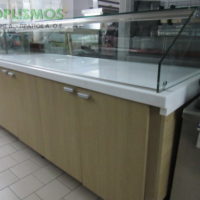 Επιδαπέδια Βιτρίνα Ουδέτερη 240εκ