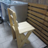 Καρέκλα μοναστηριακού τύπου