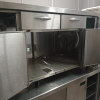 Μεταχειρισμένο Επαγγελματικό Πόστο Καφέ Ανοξείδωτο Ερμάριο (198x70x86 cm)