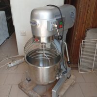 μεταχειρισμένο επαγγελματικό μίξερ ζαχαροπλαστικής μάρκας "dynamic" με κάδο 20 λίτρων